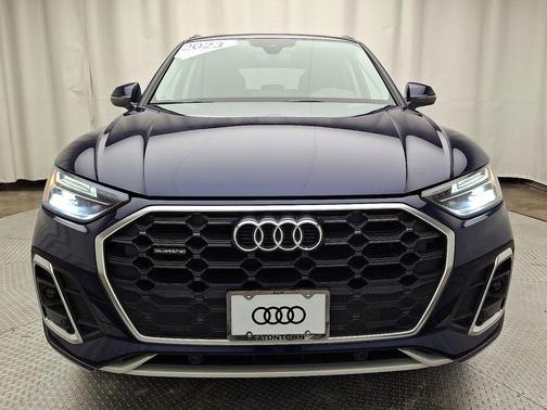 Navarra Blue Metallic 2023 Audi Q5 45 S line Premium