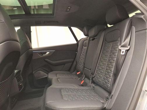 2025 Audi RS Q8 4.0T