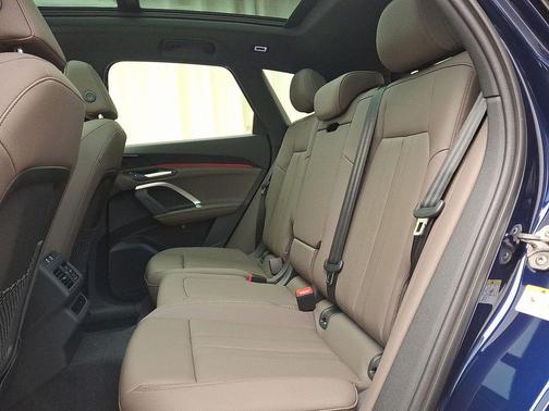 2025 Audi Q5 Premium TFSI quattro S tronic