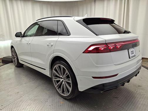 2026 Audi Q8 55 Prestige