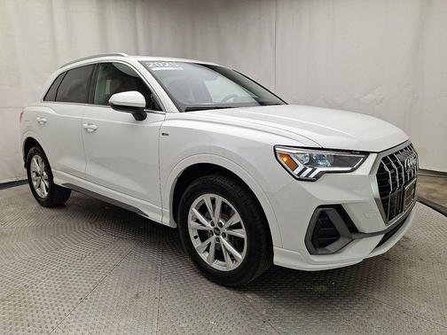 Arkona White 2025 Audi Q3 Premium 45 TFSI S line quattro Tiptronic