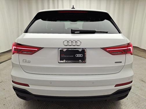 Arkona White 2025 Audi Q3 Premium 45 TFSI S line quattro Tiptronic