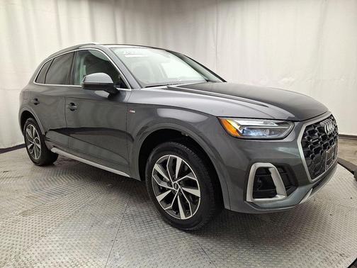 2023 Audi Q5 45 S line Premium