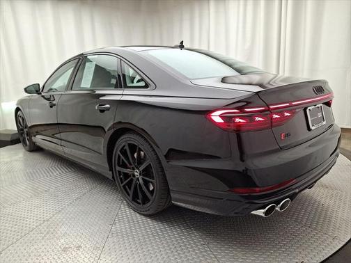 2022 Audi S8 4.0T