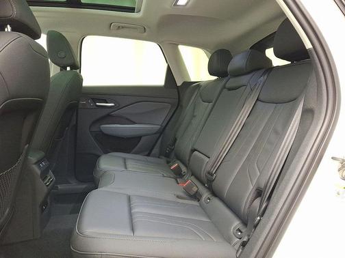 Glacier White Metallic 2026 Audi Q3 S line