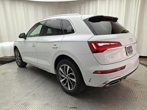 2023 Audi Q5 45 S line Premium