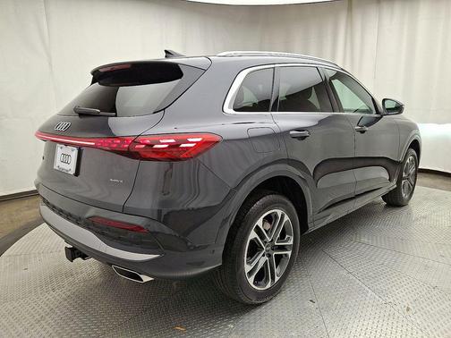 2025 Audi Q5 Premium