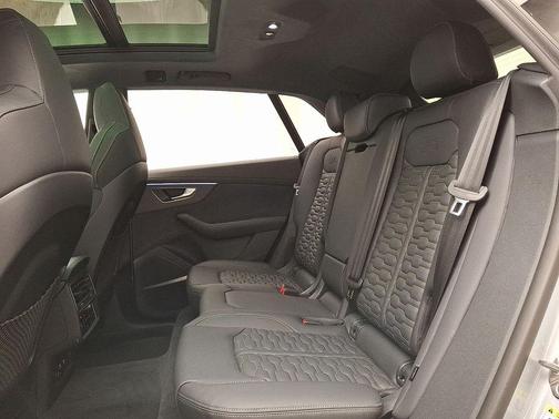 2025 Audi RS Q8 4.0T