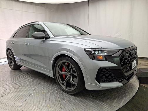 2025 Audi RS Q8 4.0T