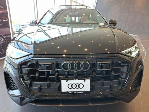 2025 Audi Q8 55 Premium