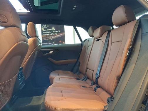 2025 Audi Q8 55 Premium