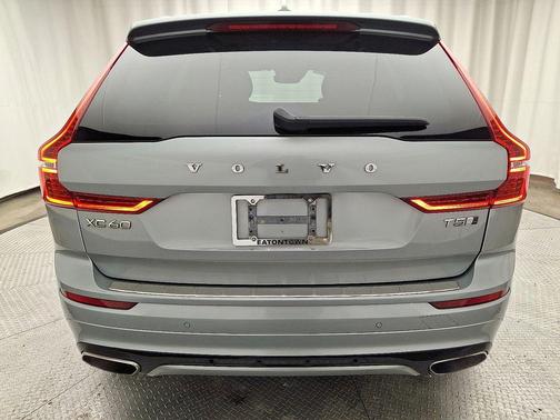 2018 Volvo XC60 T5 R-Design