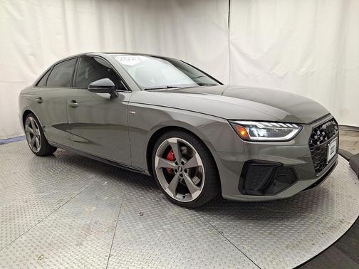 2023 Audi A4 45 S line Premium Plus