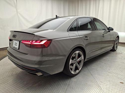 2023 Audi A4 45 S line Premium Plus