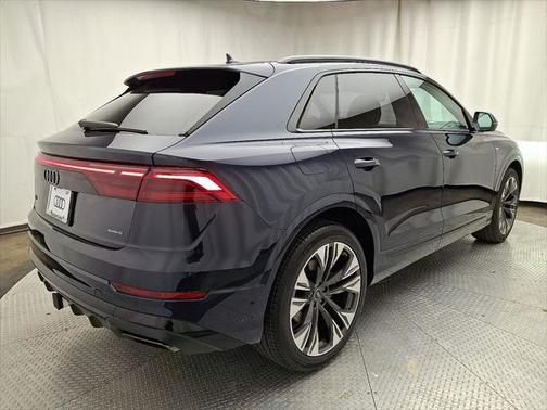 2025 Audi Q8 55 Premium Plus
