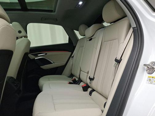 2025 Audi Q5 Sportback Premium