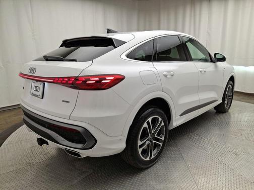 2025 Audi Q5 Sportback Premium