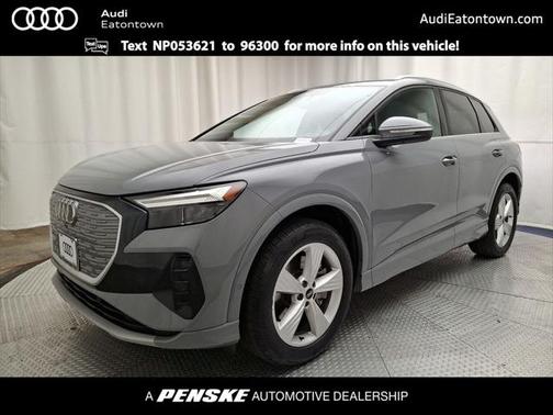 2022 Audi e-tron Premium Plus