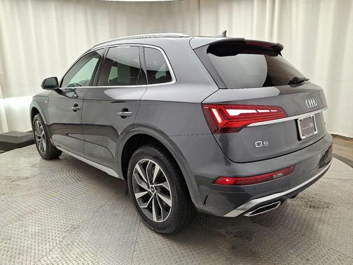 2024 Audi Q5 45 S line Premium