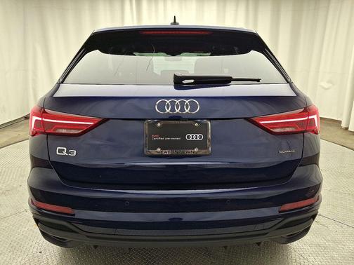 2025 Audi Q3 Premium 45 TFSI S line quattro Tiptronic