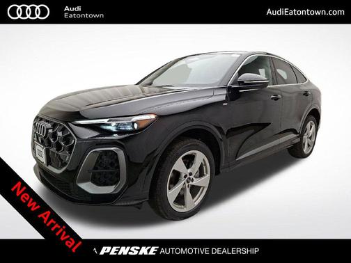 Mythos Black Metallic 2025 Audi Q5 Premium Plus TFSI quattro S tronic