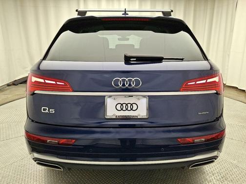 2022 Audi Q5 45 S line Premium