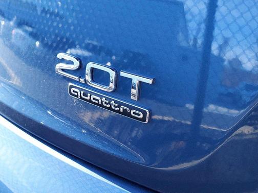 Photo 4 of 15 of 2018 Audi Q5 2.0T Tech Premium