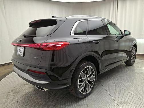 2025 Audi Q5 Premium Plus