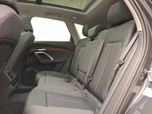 2025 Audi Q5 Premium