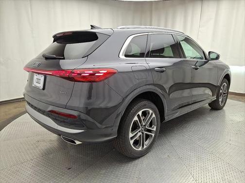 2025 Audi Q5 Premium