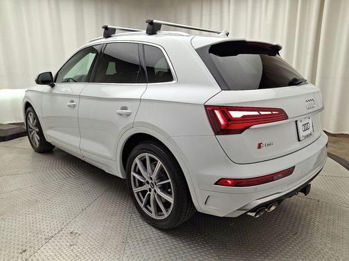 Glacier White Metallic 2023 Audi SQ5 3.0T Premium Plus