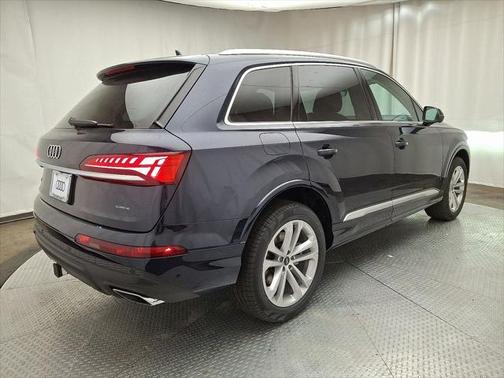 2025 Audi Q7 55 Premium
