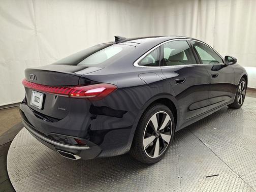 2025 Audi A5 Premium TFSI quattro S tronic