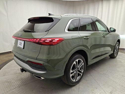 District Green Metallic 2026 Audi Q5 Premium TFSI quattro S tronic