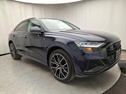 2023 Audi Q8 55 Premium Plus