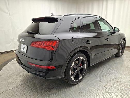 Mythos Black Metallic 2019 Audi SQ5 3.0T Premium Plus