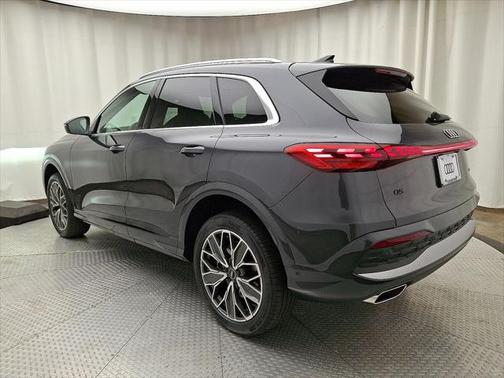2025 Audi Q5 Premium Plus