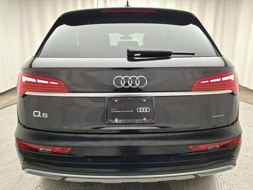 2023 Audi Q5 40 Premium Plus