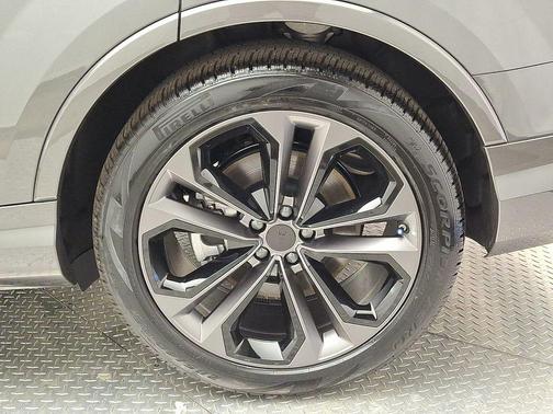 2026 Audi Q7 55 Prestige