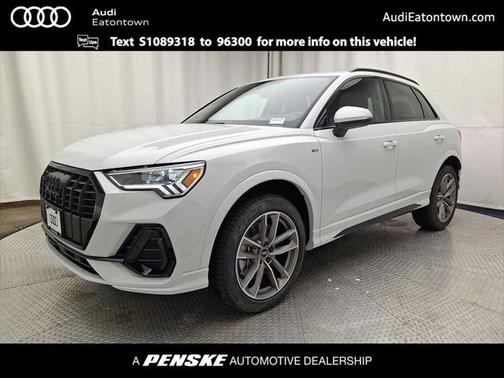 2025 Audi Q3 Premium 45 TFSI S line quattro Tiptronic