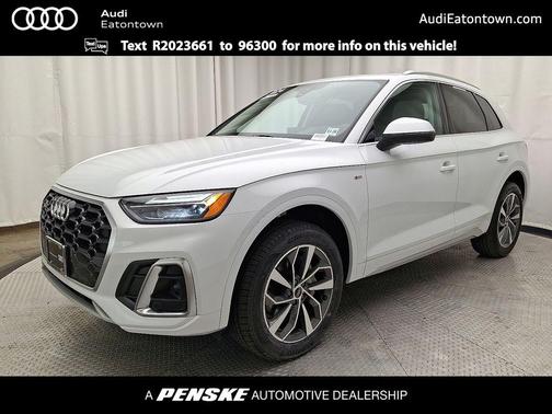 Glacier White Metallic 2024 Audi Q5 45 S line Premium