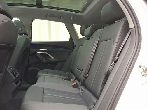 2025 Audi Q5 Premium