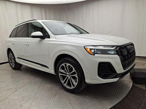 2026 Audi Q7 55 Premium