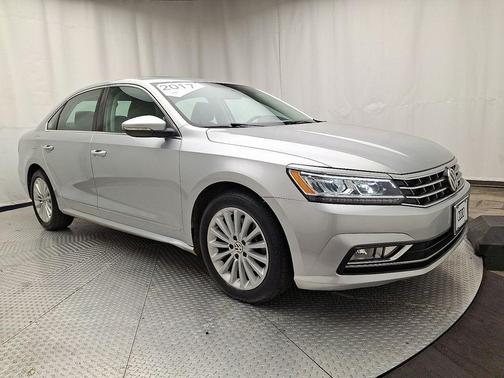 2017 Volkswagen Passat 1.8T SE