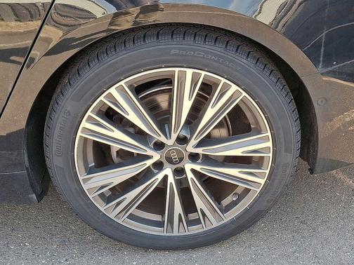 Mythos Black Metallic 2023 Audi A6 45 Premium Plus