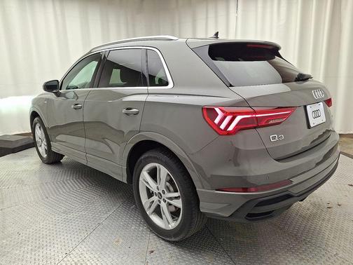 2023 Audi Q3 45 S line Premium Plus