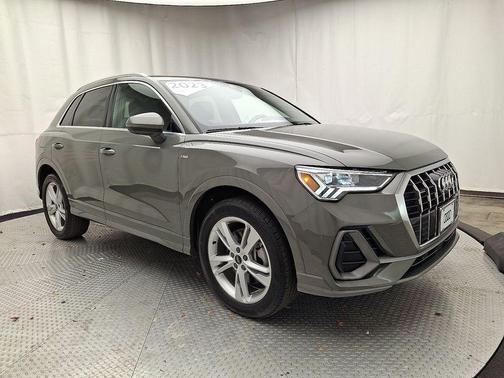 2023 Audi Q3 45 S line Premium Plus