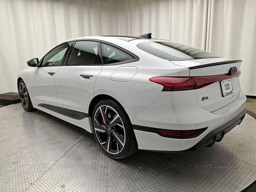 2025 Audi S6 e-tron Premium Plus