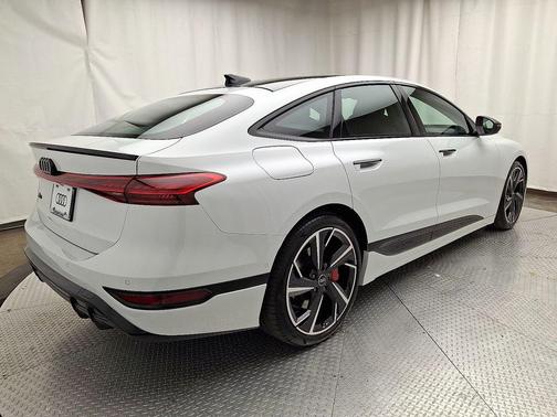 2025 Audi S6 e-tron Premium Plus
