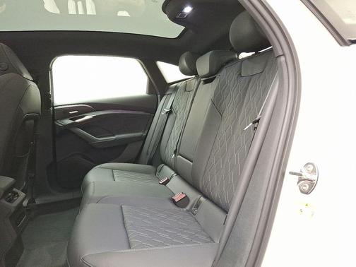 2025 Audi S6 e-tron Premium Plus